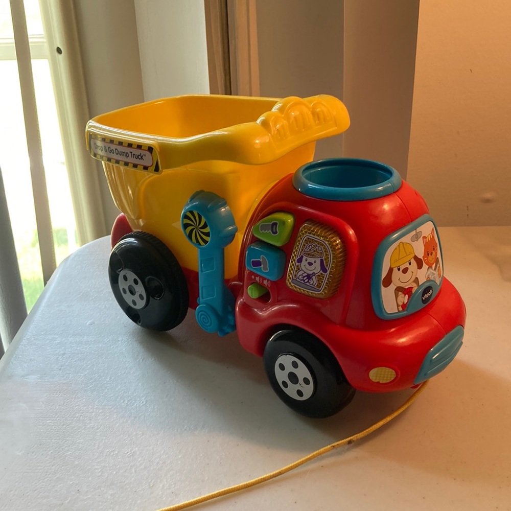 V tech Drop & Go Dump Truck